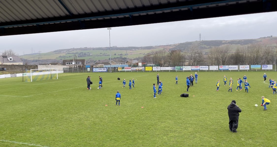 nigelcarson's tweet photo. What a fantastic season working with @stockton_townfc Congrats to @MarskeUnitedFC hopefully we can join you next year! Thanks to the football family of @NorthernPremLge especially @Liversedge_FC @CleeTownFC @BridTownAFC @parksteelsfc for the hospitality! I hope to see you again https://t.co/MGrY7a3gpP