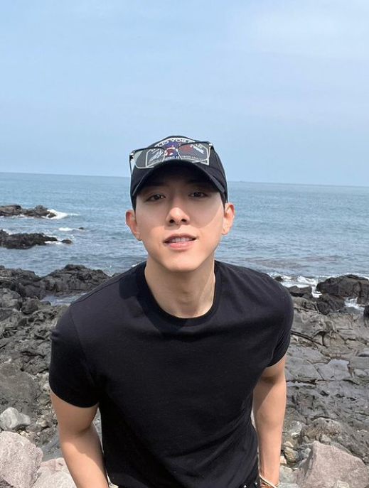 : ̗̀➛ cnblue ; jungshin

•·.·' #LEEJUNGSHIN #이정신 #Jungshin #CNBLUE #씨엔블루 '·.·•