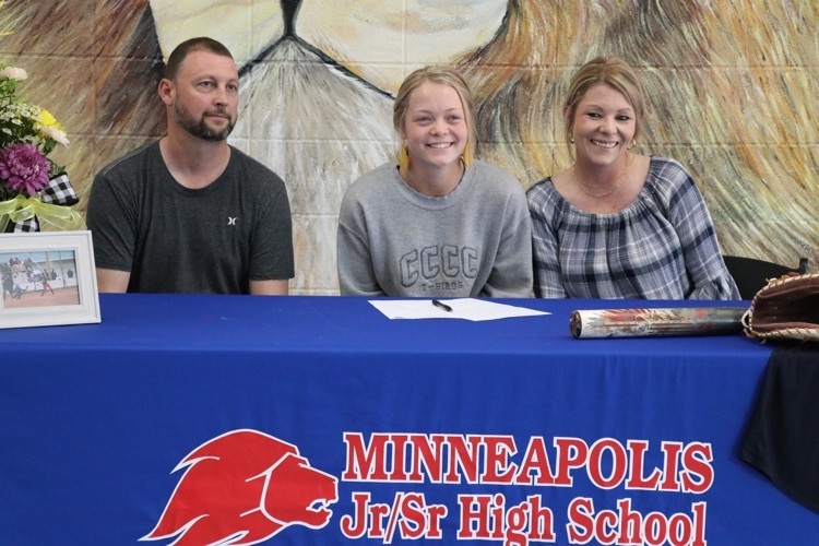 Congrats Cam on signing at CCCC for softball.