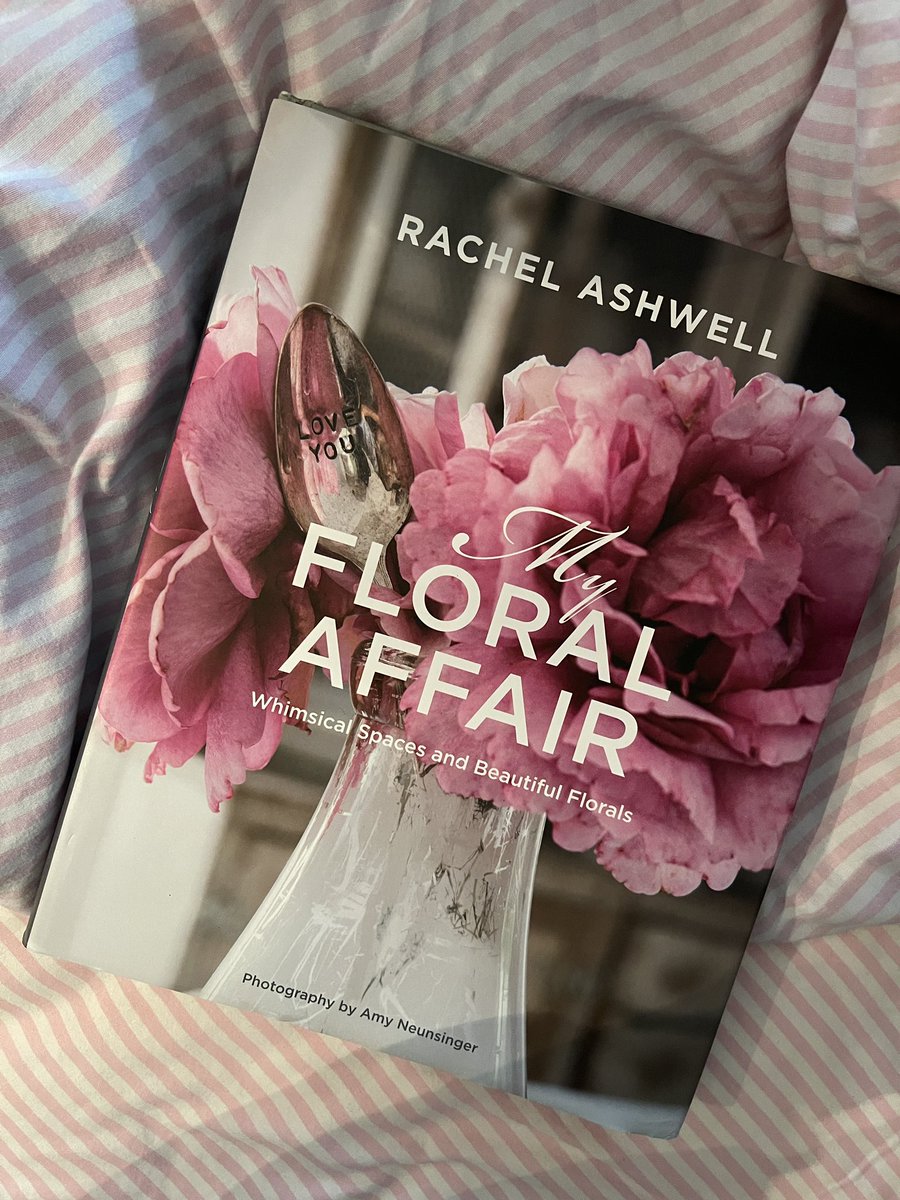 chef_katelyn's tweet photo. Trying to read a photography book a month…almost done w @RachelAshwell My Floral Affair…fitting for #springtime 🌸

#photographybooks #photographylovers https://t.co/0B6bN1ZoRp