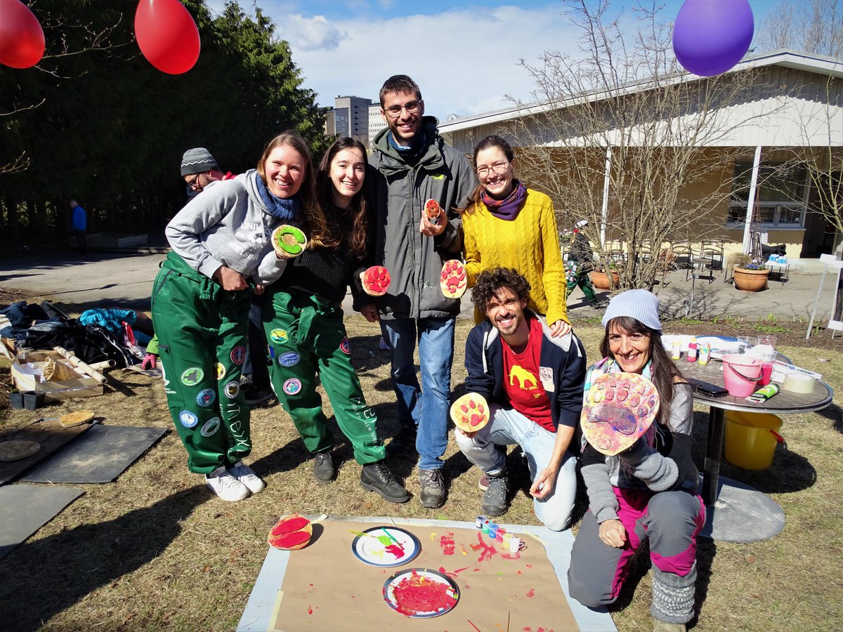 GCC Group (@gccgtweet) on Twitter photo Today the GCC team was at #VappuShokkelo helping children to identify the footprints of different animals of Finland! <a href="/OEB_Helsinki/">OEB-ResPrg</a> <a href="/LifeSciHelsinki/">Life Sciences University of Helsinki</a> <a href="/helsinkiuni/">University of Helsinki</a> Today the GCC team was at #VappuShokkelo helping children to identify the footprints of different animals of Finland! <a href="/OEB_Helsinki/">OEB-ResPrg</a> <a href="/LifeSciHelsinki/">Life Sciences University of Helsinki</a> <a href="/helsinkiuni/">University of Helsinki</a>