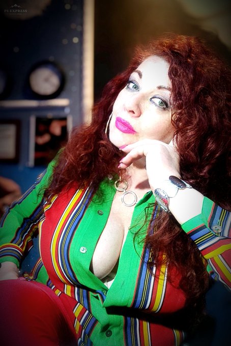 Miei carissimi amici vi aspetto luned&igrave; 2 maggio ore 21.00 in live sul sito blu &hearts;️&hearts;️&hearts;️&hearts;️💋💋💋💋💋💋💋💋  https://t<a href="/tag/live"class="tags"><span>#live</span></a><a href="/tag/hard"class="tags"><span>#hard</span></a><a href="/tag/diva"class="tags"><span>#diva</span></a><a href="/tag/hotmodel"class="tags"><span>#hotmodel</span></a><a href="/tag/indiretta"class="tags"><span>#indiretta</span></a><a href="/tag/trasgressione"class="tags"><span>#trasgressione</span></a>