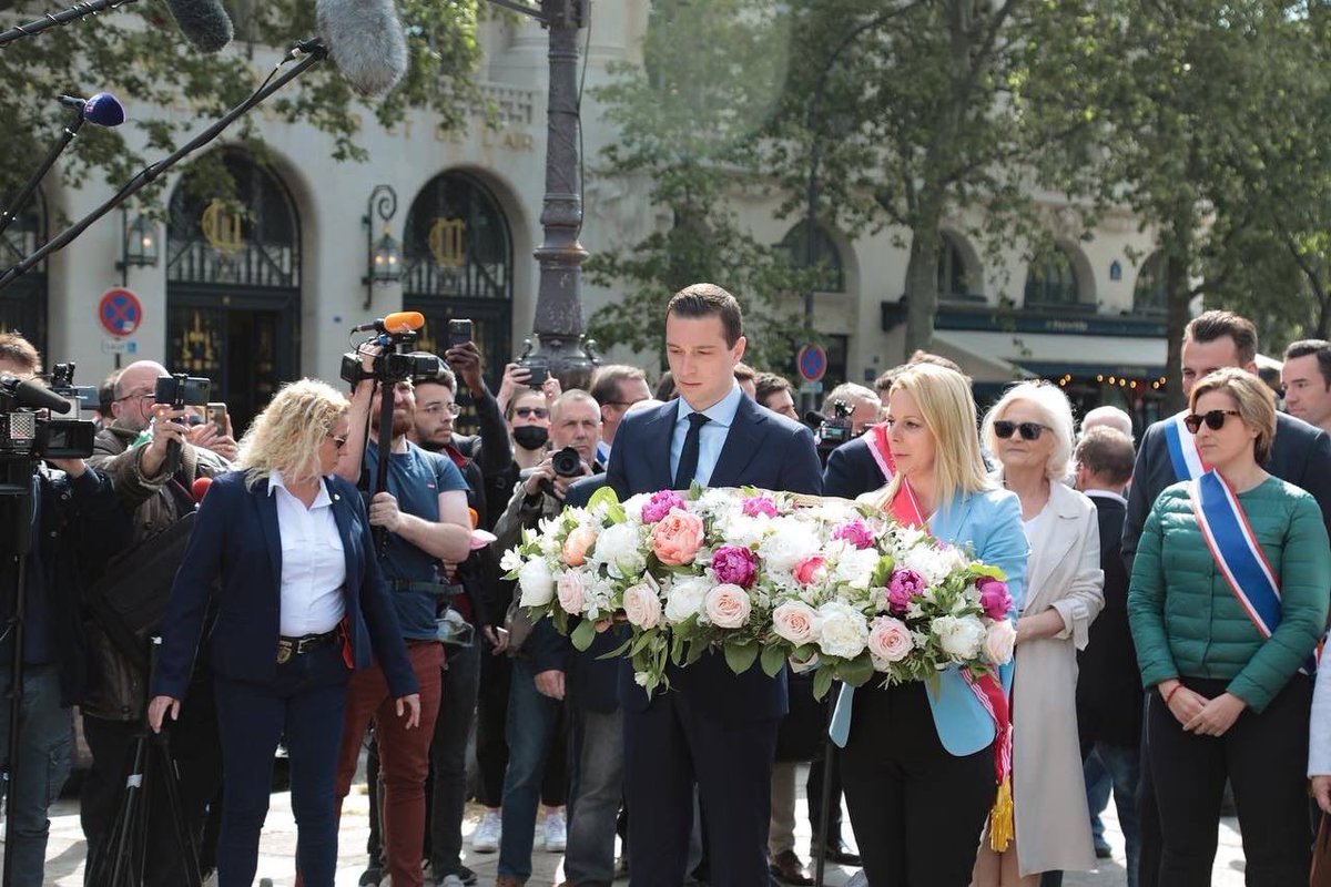 J_Bardella's tweet photo. Comme chaque #1erMai, nous rendons hommage à Jeanne d’Arc, symbole de force et d’espérance pour la jeunesse française ! https://t.co/mtguaH4baO