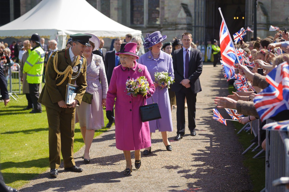Fond memories of 10 years ago today meeting Her Majesty The Queen, HRH Prince Philip &amp; <a href="/WiltsLieutenant/">Wiltshire Lieutenancy</a> <a href="/SalisburyCath/">Salisbury Cathedral</a> to share the discovery of Blick Mead, &amp; history of Amesbury on behalf of <a href="/AmesburyMuseum/">Amesbury Museum and Heritage Trust</a> &amp; <a href="/VisitAmesbury/">Visit Amesbury</a> wonderful photos by @AshMillsPhoto #Salisbury #Jubilee