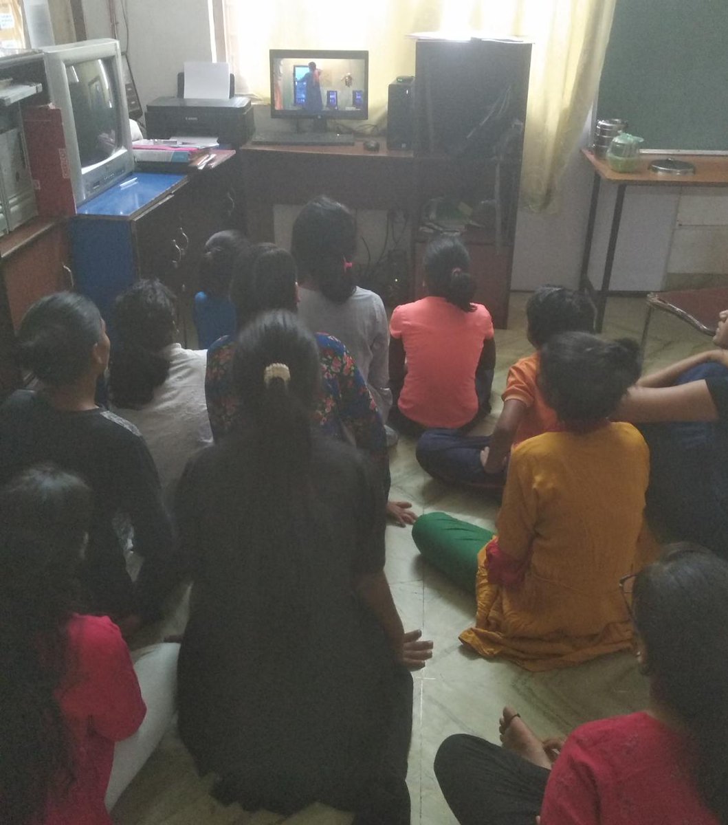 CFSINDIAORG's tweet photo. A day without laughter is a day wasted!

#CFSI screened its fun-filled #childrenflm ‘PEHLE AAP’ directed by #VirendraSaini on #WorldLaughterDay for the entertainment of children.

@MIB_India @ianuragthakur @Anurag_Office @office_murugan @MinistryWCD https://t.co/ZZOInXffBQ