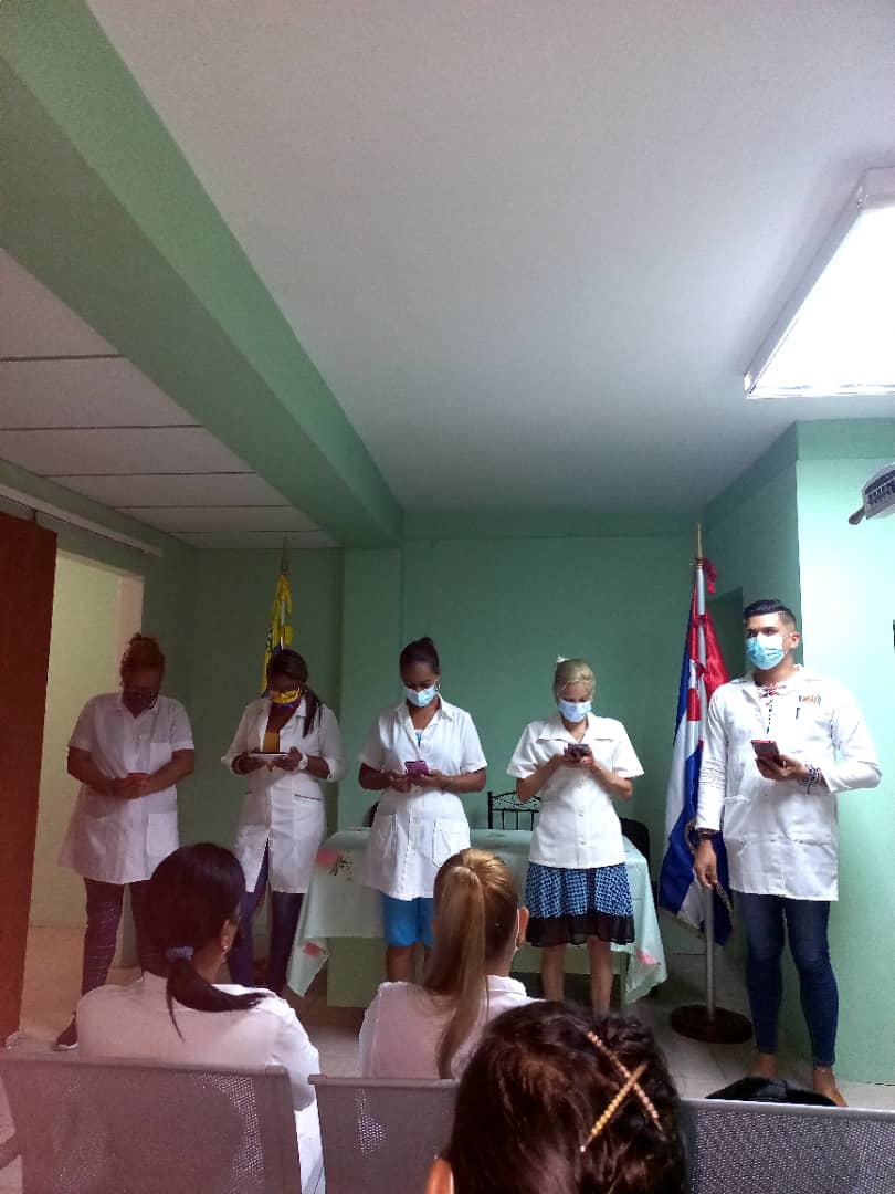 Un #1Mayo en defensa de la salud del pueblo cubano y venezolano. 
#CubaViveYTrabaja #CubaPorLaVida #Mi1roEsMiTuitazo #CubaCoopera
<a href="/cubacooperaven/">Brigada Médica Cubana en Venezuela</a> @CubaCentral <a href="/PardoRegla/">Regla Angulo Pardo</a> <a href="/MINSAPCuba/">Ministerio de Salud Pública de Cuba</a> <a href="/cubacolabora/">Brigada Médica Estado Aragua</a> <a href="/NelaTa83/">Nela TA</a> <a href="/Besnoymp_26/">Besnoy Montesino Pino</a>