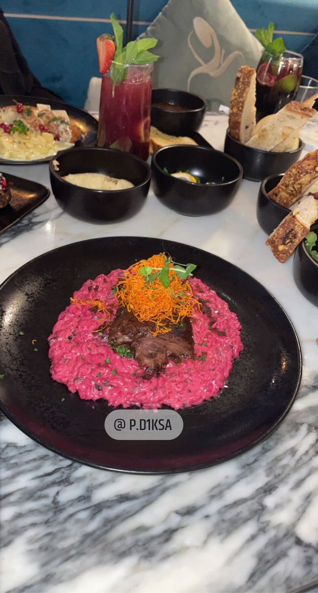 PD1ksa's tweet photo. #مساء_الخير 
ساو لاونج |Sao Lounge
@saolounge 

المكان عبارة عن دورين راقي والديكور جميل ومريح للنفس
الطاقم جداً لطيف وبشوش 
الأطباق كانت متنوعة ولذيذة

فطور رمضان مختلف واجواء المطعم خيال ويستحق الزيارة دائما 

🔻 https://t.co/hHLNyeXkXy