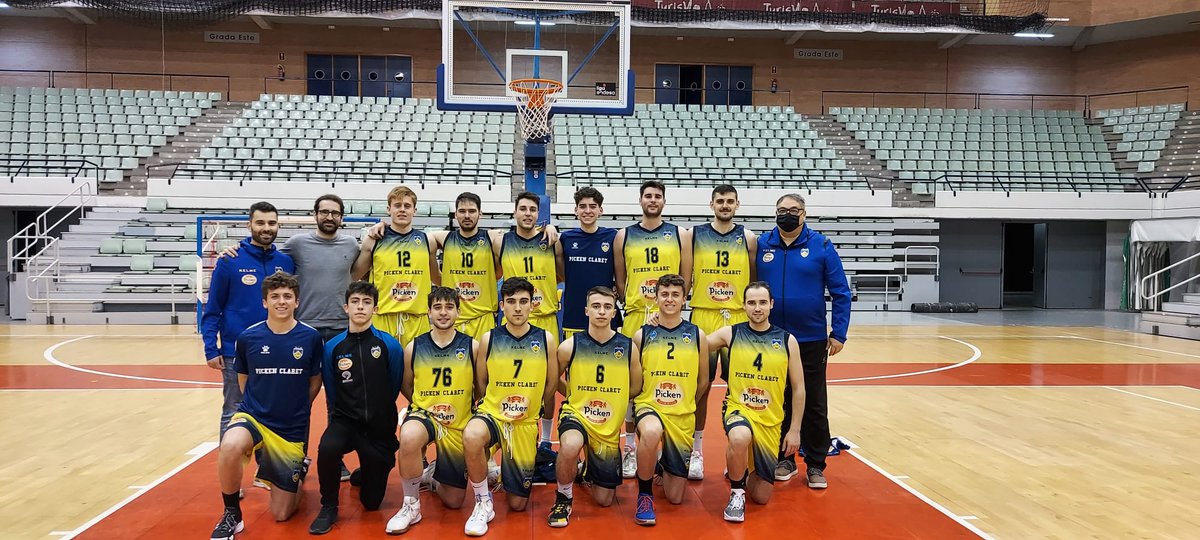 AlvaroSanchez_'s tweet photo. Temporada 2021/22 ✅ 
Gracias a todos por otro año más de grandes experiencias y aprendizaje. @CBClaret https://t.co/NfAy5iemdP