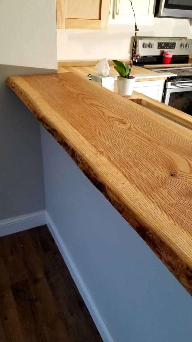 400year old ash, customer gets as a new bar for their home. #customwoodworking #woodworking #art #ash
