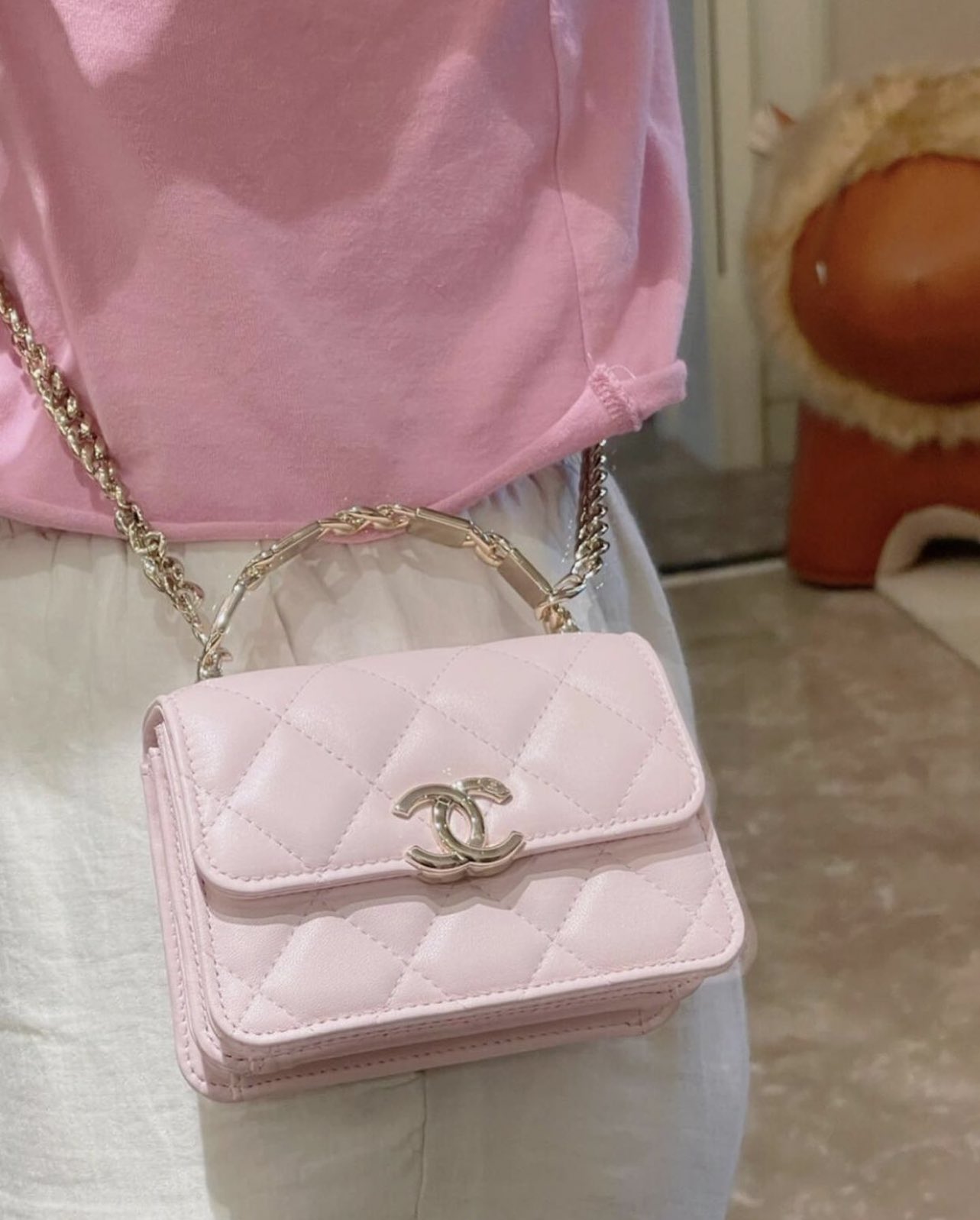 𓃭 on X: Chanel baby pink bag  / X