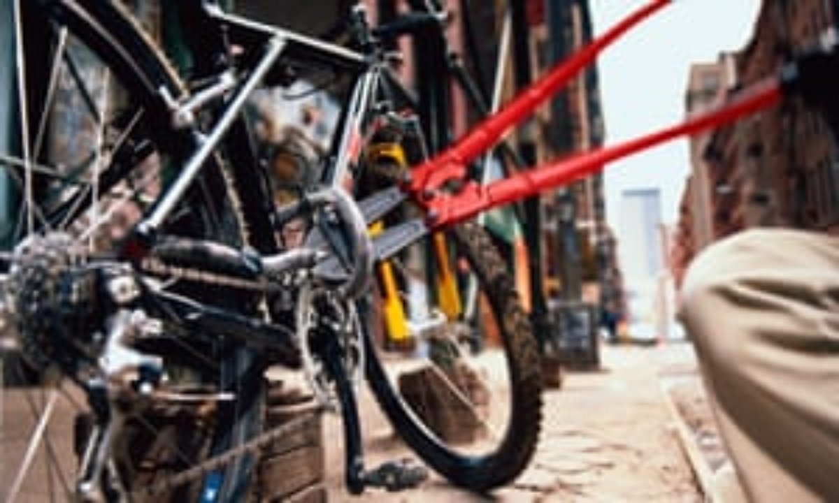 Crime Alert:

We have had a couple of bike thefts across Latchford.

Cable locks can be cut with bolt croppers very easily. 

Strongly advise investing in a D-Lock.

#CycleSafety
#LockItDontLoseIt 
#WeCare