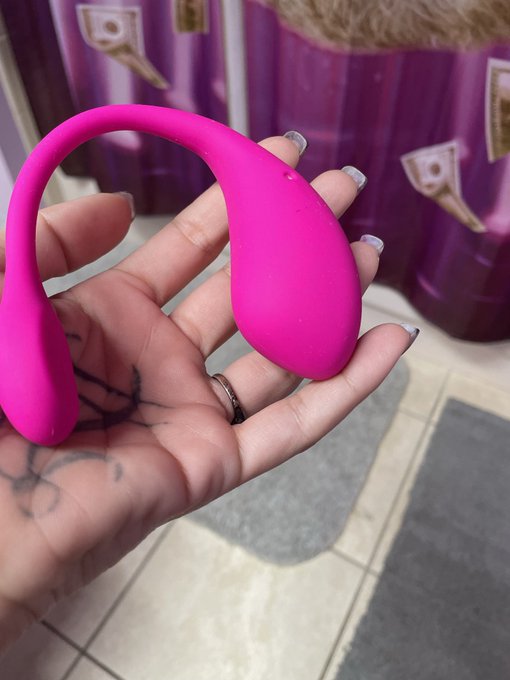 Who wants to control me today!?!? Check out my page!! #onlyfansgirl #contentcreators #Lovense #loyalfans<a href="/tag/manyvids"class="tags"><span>#manyvids</span></a><a href="/tag/subscribenow"class="tags"><span>#subscribenow</span></a><a href="/tag/loyalfans"class="tags"><span>#loyalfans</span></a><a href="/tag/lovense"class="tags"><span>#lovense</span></a><a href="/tag/contentcreators"class="tags"><span>#contentcreators</span></a>