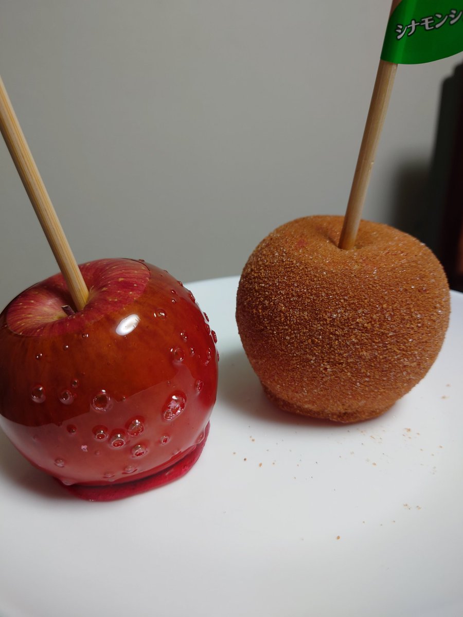 Yukkuru935's tweet photo. りんご飴は、もはや子供のおやつにあらず
#Candy_apple
https://t.co/9sQP4noDiG https://t.co/cr22IPWFW0