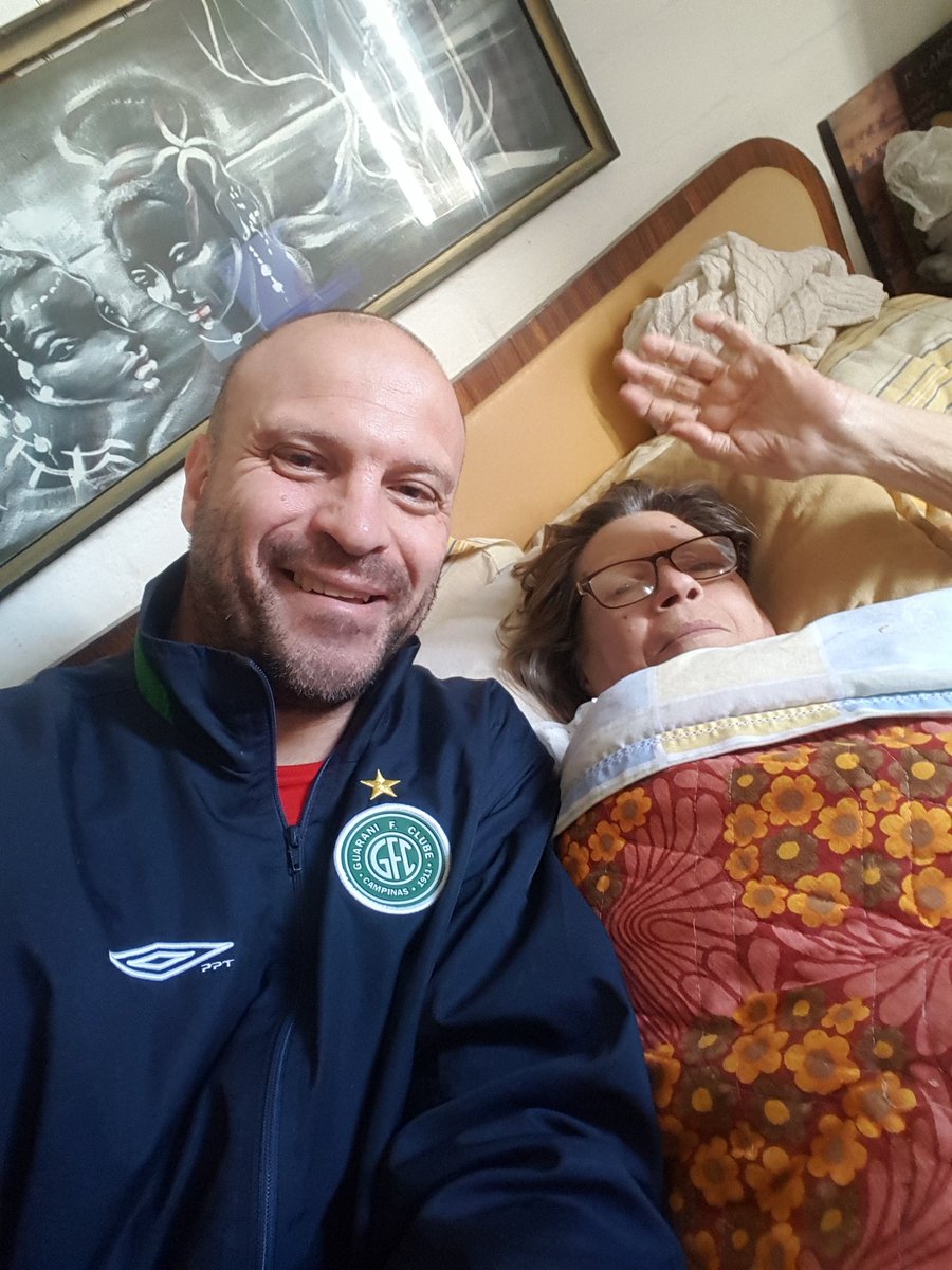 FELIZ CUMPLE GORDA .FELIZ  81 ANOS Y POR MUCHOS MAS . SIEMPRE  JUNTOS .Y FELIZ DIA DEL TRABAJADOR .