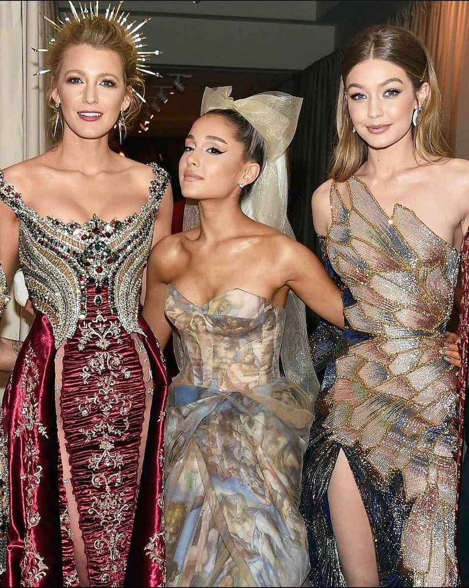 ariana feeds tweet media