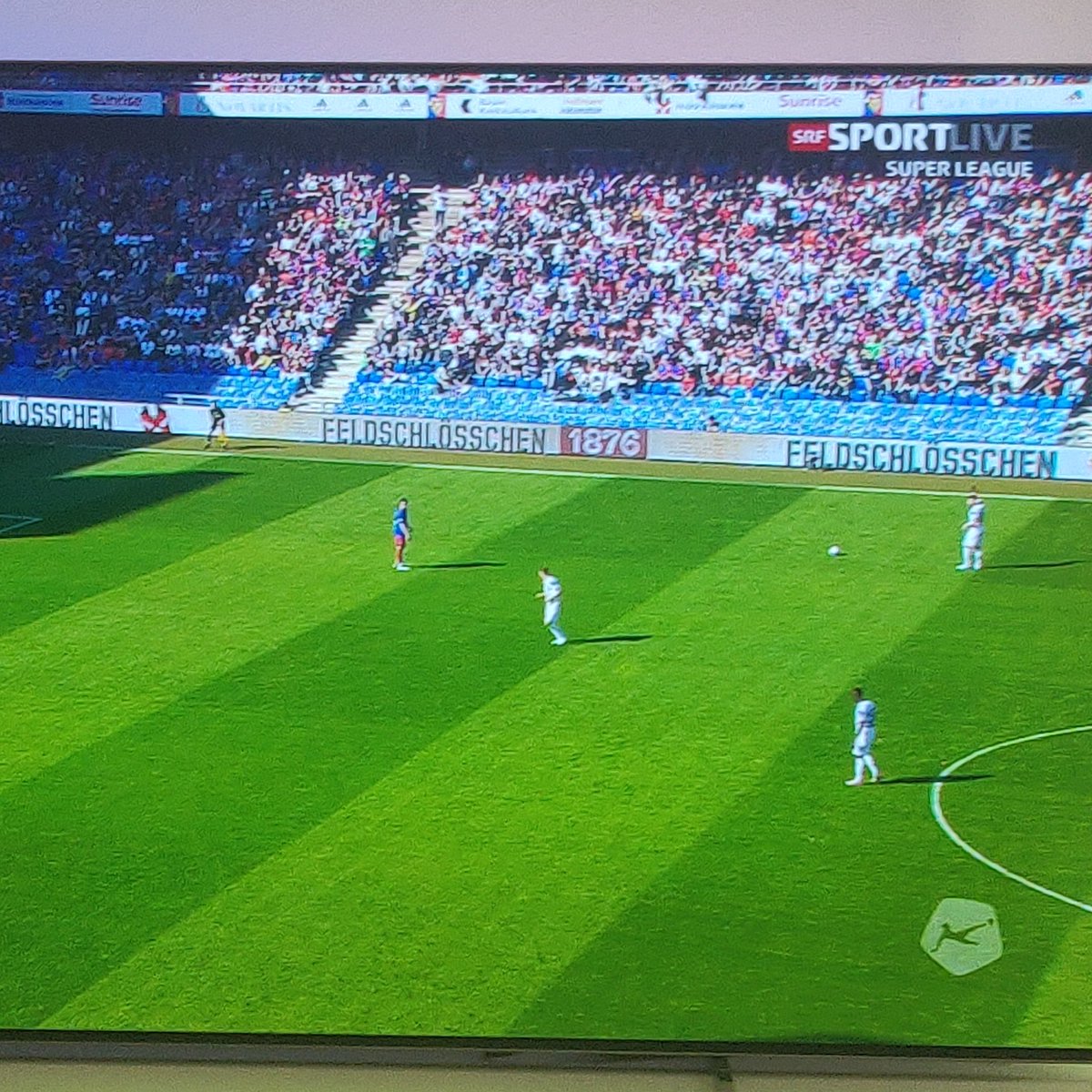 freistoss 10 meter z wiit vorne.. #rotblaulive
#FCBFCZ