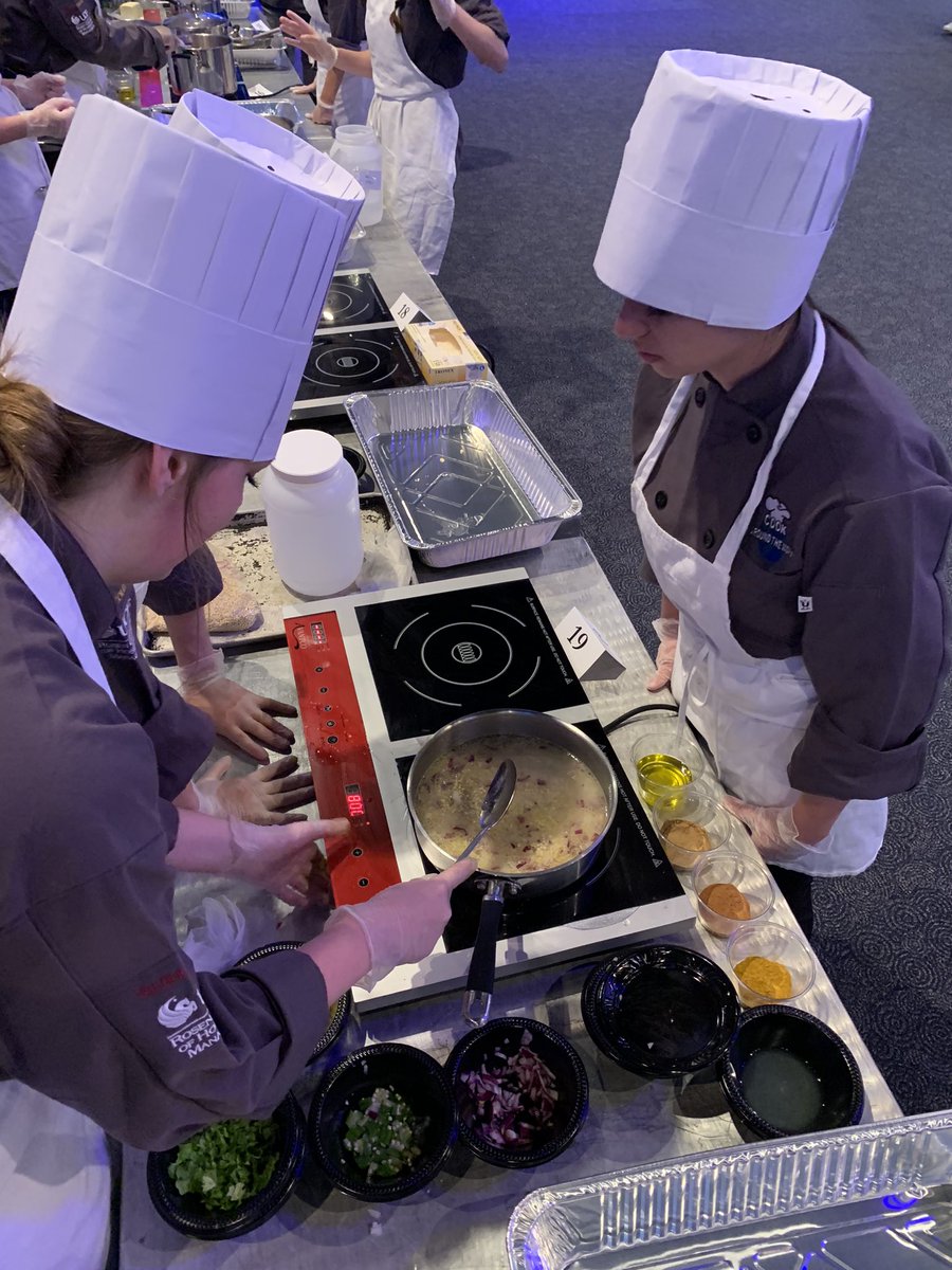WillisISD_CTE's tweet photo. The heat is on!  @Willis_HS_TX #cookaroundtheworld https://t.co/P6qBdS75KG