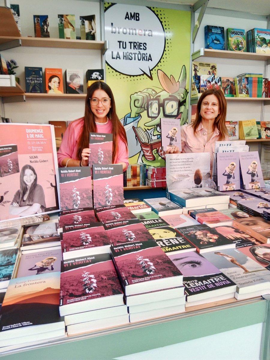 Ara a la <a href="/firallibrevlc/">Fira del Llibre de València</a> están signant <a href="/MarianDiezPico/">Marian Díez</a> i <a href="/nataliagisbert/">Natalia Gisbert</a> les seues novetats a la caseta de #Bromera (87-88).
T'esperem!
#Viiveritat #NoThodiremai