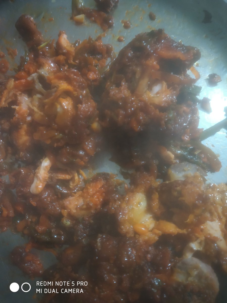 manojpulmohan's tweet photo. @CareMagicpin @mymagicpin 
Disgusting service how can you people serve a hotel which does not have any quality in food. I ordered chicken loopop but what i got raw from inside and the chicken was smelling as if i was kept for 2 days and than given it to me...i want my money back. https://t.co/N7UsEO51Rj