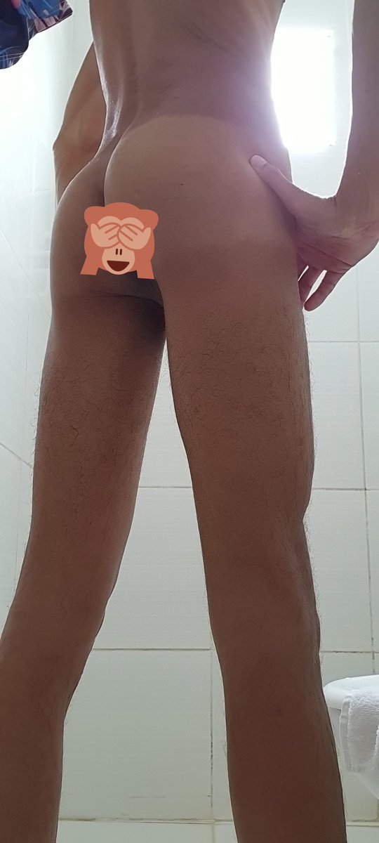 xicofilho19's tweet photo. Gostando de ver o resultado da academia hehehe https://t.co/ICcLv8HPg5