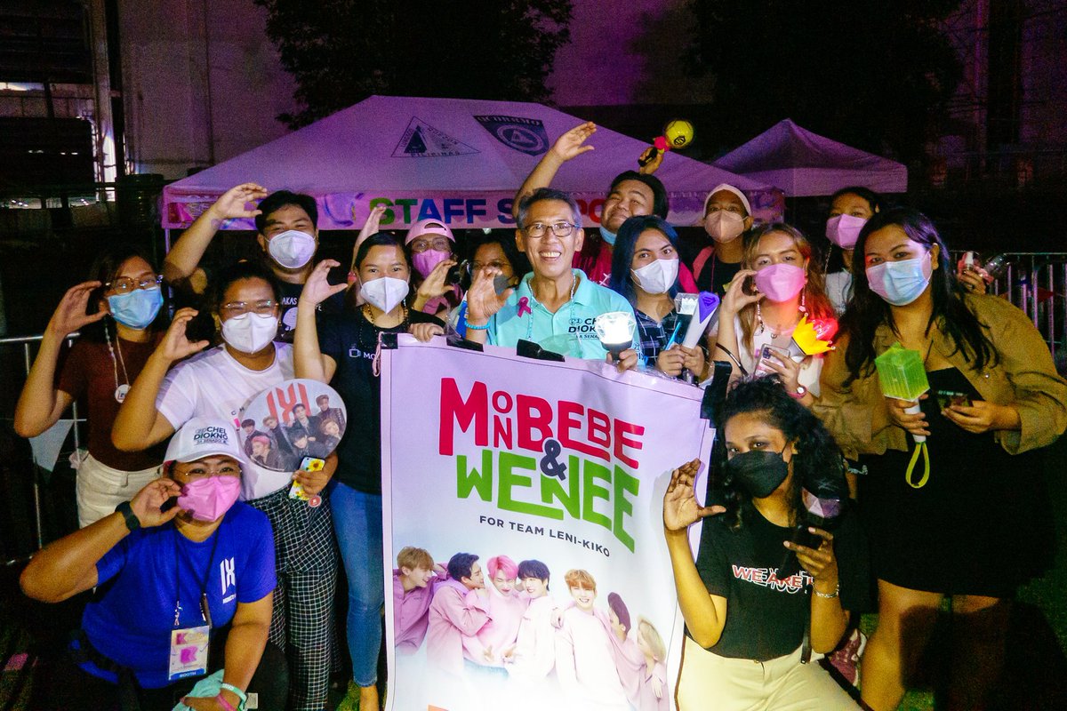 ChelDiokno's tweet photo. Napakasaya naman sa K-Fiesta: Stan Forever, Stand Together dito sa Amoranto Stadium, Quezon City ngayong gabi. I’m so happy to see the youth standing up while having fun. Napaka-creative na klase ng pagpapakita ng pagmamahal sa bayan! https://t.co/f8xdIAOVk4