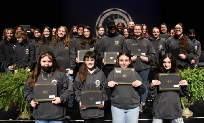 scsdoh's tweet photo. Congratulations to all of our Clark State Scholars! #CatPride #CommunityPartners #SpringfieldScholars https://t.co/qyk4a0gKDO