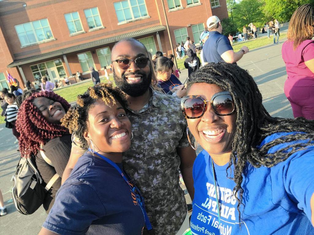 NESSELCounselor's tweet photo. Caden loved his first @NorthsideES festival, hopeful for more in the future! #navigatorpride @APJonesNES @CSharplessNES https://t.co/L1Q3fBuYBO