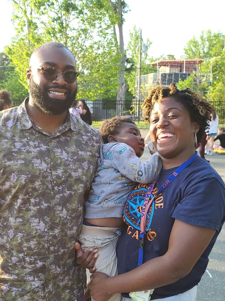NESSELCounselor's tweet photo. Caden loved his first @NorthsideES festival, hopeful for more in the future! #navigatorpride @APJonesNES @CSharplessNES https://t.co/L1Q3fBuYBO