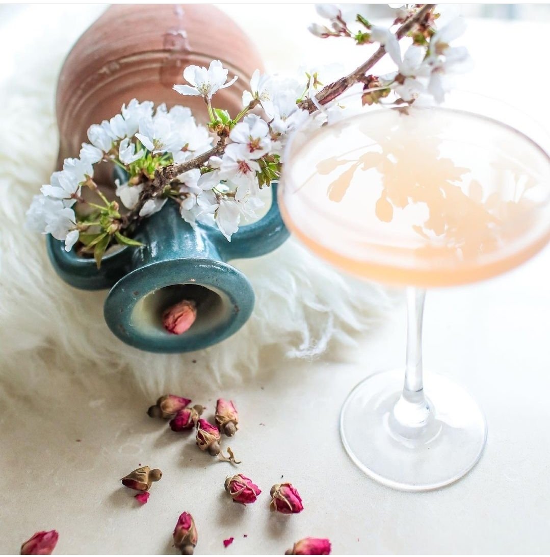 Celebrate Mothers Day at Bistro Ete 💐! Reservations Available from 1pm to 6pm. #MothersDay #hamptons