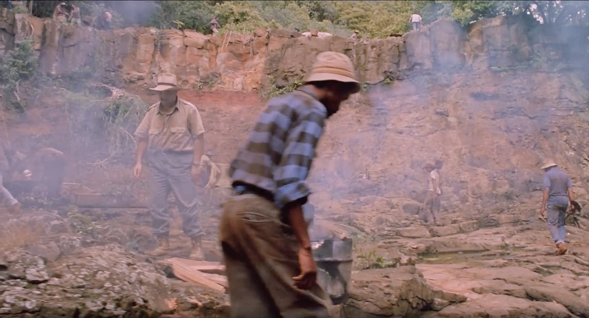 UniversalPics's tweet image. guess the movie.