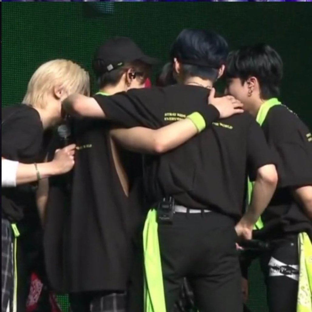 NEVERMIND__94's tweet photo. This two will always be my favourite home ❤ will protect them no matter what happen ❣ https://t.co/dXkGVzxEr9