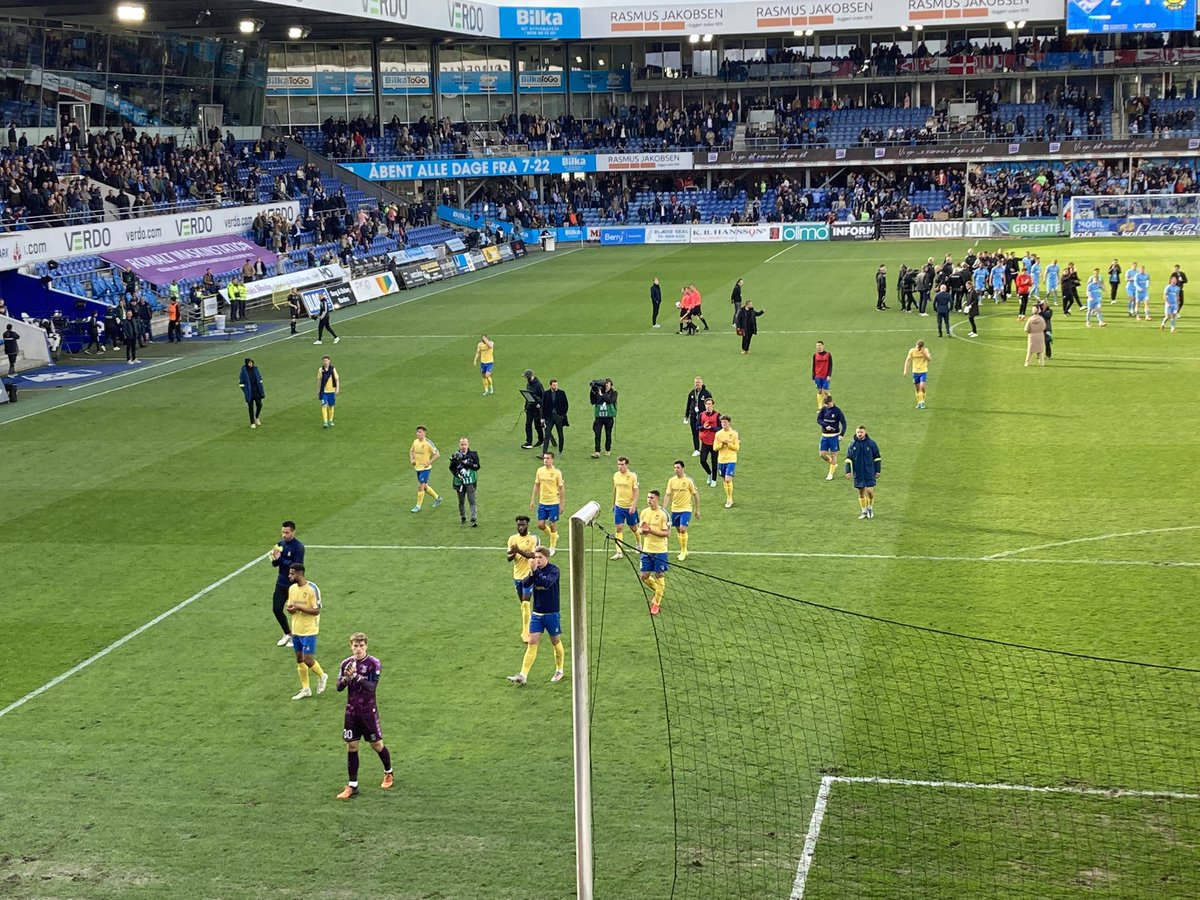 ClausFromHolte's tweet photo. #vivenderdetsammen - i dag har i vendt en 1-0 føring til er 2-1 nederlag 11 mod 10 #rfcbif #flovt https://t.co/wwgqyySvtt