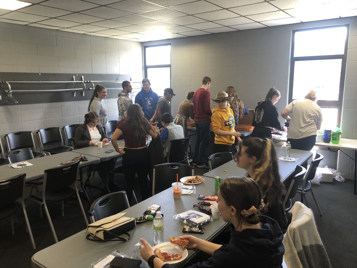 CHS_JROTC's tweet photo. Great staff picnic at Bode Ice Arena .  Fantastic memories that will last a life time. Can’t  wait to revisit those wonderful memories ! https://t.co/OwIiy4lRV6
