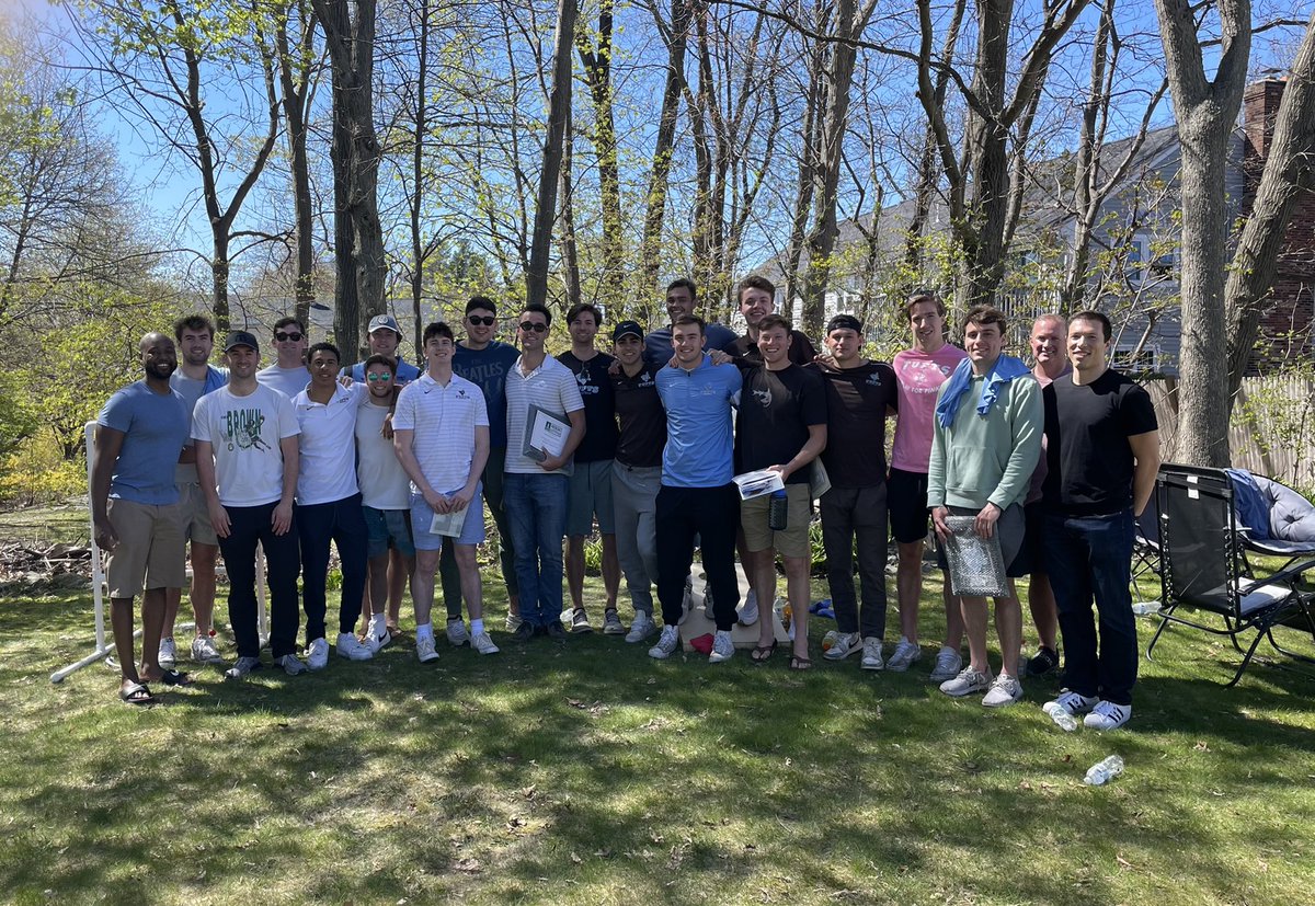 Coach_Linton's tweet photo. That’s a wrap on the 2021-2022 season. Great to have this group together one last time! #BackyardBos #JumboPride 🐘🔵🟤 https://t.co/OKeldf7oRL