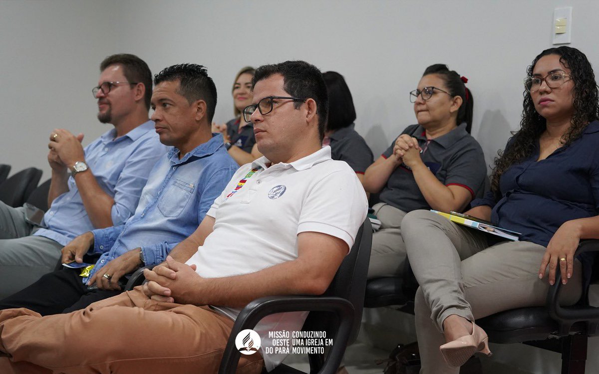 WiglifeSaraiva's tweet photo. Orientação técnica e jurídica para equipe técnica de Educacão no Oeste do Pará. Parabéns Pr Lucas pela iniciativa. @LucasFe57729612 @PrLeonino @HenilsonErthal https://t.co/A7YAW7VWLP