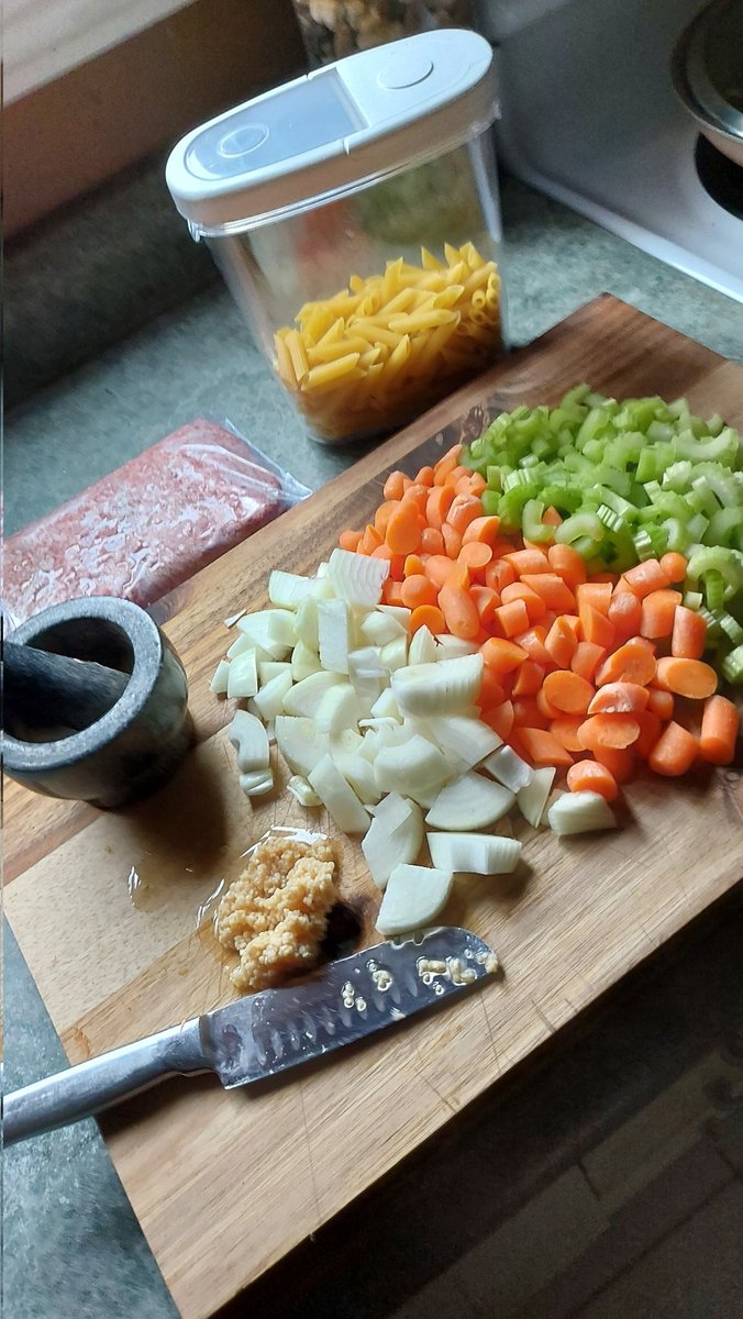 InkedDeviant's tweet photo. Simple Hamburger Soup Today.
Topped With Sharp Cheddar &amp; Spring Onion.

#kitchenshenanigans https://t.co/XUofX7BgCQ