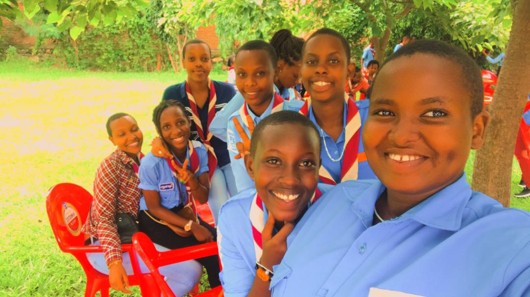 Oeuvres_Martins's tweet photo. 2/2) les filles doivent en tirer tout le meilleur de leur potentiel et s'épanouir pleinement. Toute autre personne n'a pas à faire leur bonheur, mais seulement à ne pas l'empêcher.
#vivelapaix🕊️
#vivalamour❤️🤍
#FSMT1☘️⚜️ https://t.co/IyRJiaugfK