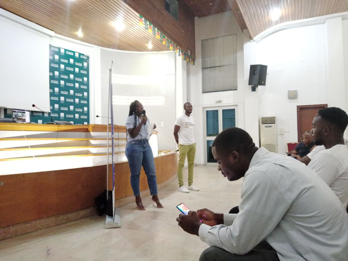 techstars_d's tweet photo. C’est l’heure de l’annonce du grand gagnant de cette édition Startup Weekend Artificial Intelligence #SWAIDLA.

And the winner is… #AVA 🎉🎉🎉

Congratulations !!!🍾🎊 https://t.co/7LRcCcsdLS