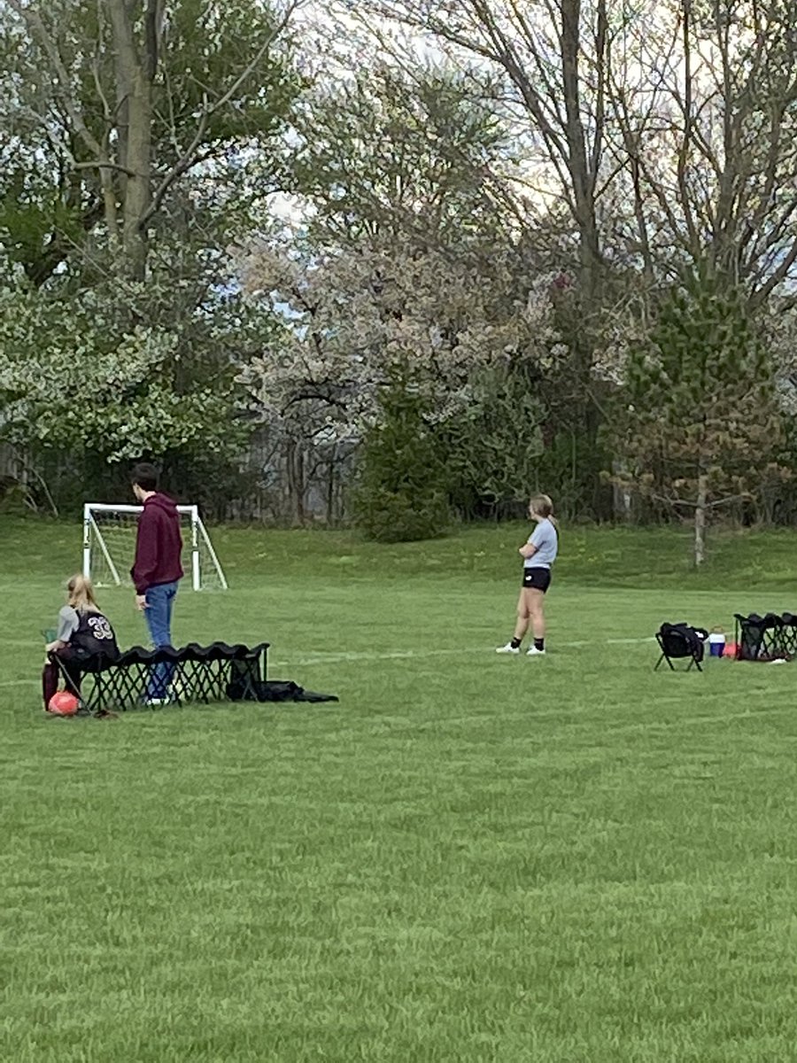 Good to see Wellington High School soccer players take time to help out the youth. #ittakesavillage #wellintonhighschoolatheletics