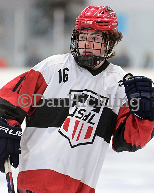 DanHickling's tweet photo. New pics of @USHL Phase I Combine #TeamLarkin now up on their @eliteprospects player pages ... also coming to select @_Neutral_Zone pages ... Check 'em out! @mhick1953 @USHL_Player_Dev #WhosNext https://t.co/c370hvrPg5