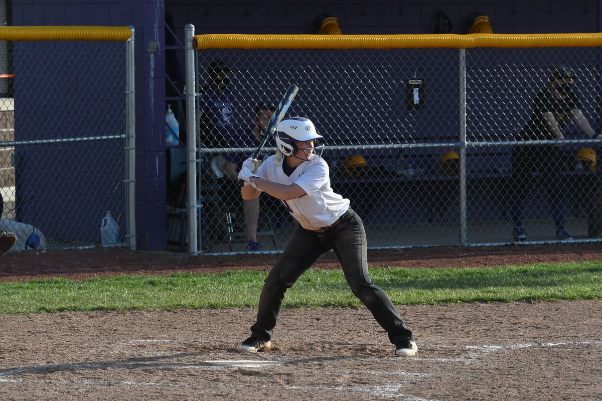 amowen2's tweet photo. Go Jackets!!💜💛@eatonsoftball @EatonGBB @2022CHP @DCWB_ @DCSBJACKETS https://t.co/4W5ziDHpt7