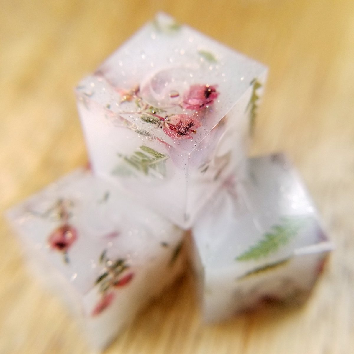 sendingstone dice tweet media