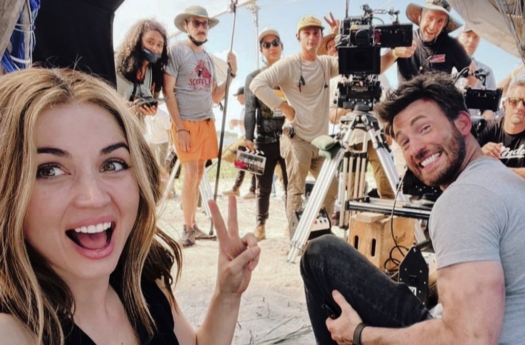 ㅤㅤ
                      ¡ 𝗦𝗘 𝗕𝗨𝗦𝗖𝗔 ! 

             personaje original: Nombre a elección. 

⋆！: para OTP 

⋆！: FC: Chris Evans 

⋆！:trama enemies to lovers. 

⋆！: actividad regular, no necesario 24/7 

interesados md / rt para difundir.