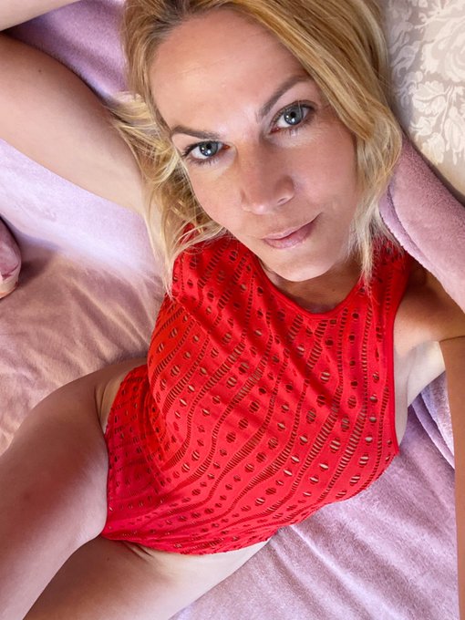 Ich starte jetzt auch endlich bei Onlyfans und Bestfans !! Das solltest du dir nicht entgehen lassen<a href="/tag/sundayfunday"class="tags"><span>#sundayfunday</span></a><a href="/tag/mileyweasel"class="tags"><span>#mileyweasel</span></a>