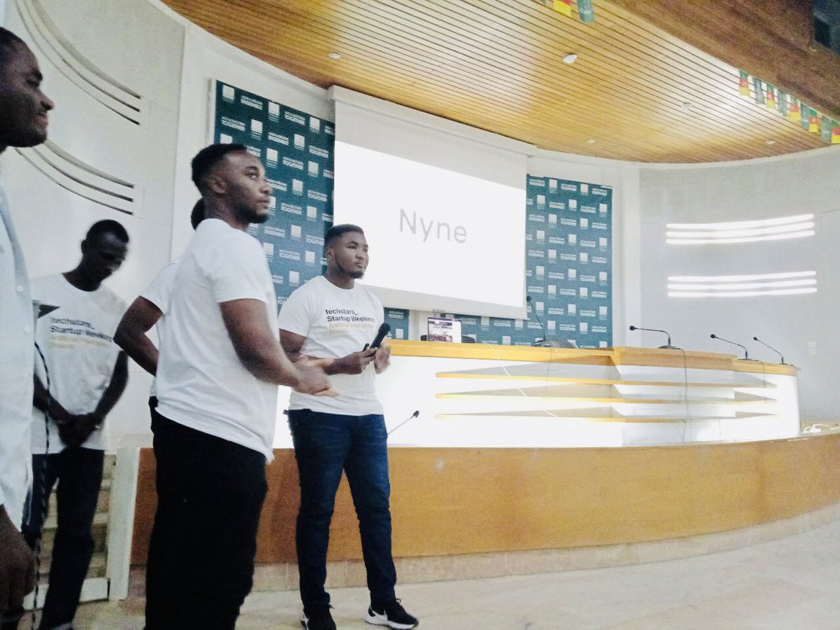 techstars_d's tweet photo. Prix spécial du jury accordé au projet #Nyne. Félicitations à eux!!!!! 🎊🎉🎊🎉

Ils gagnent 100.000F plus accompagnement.  #SWAIDLA https://t.co/eCPvEoXAMf