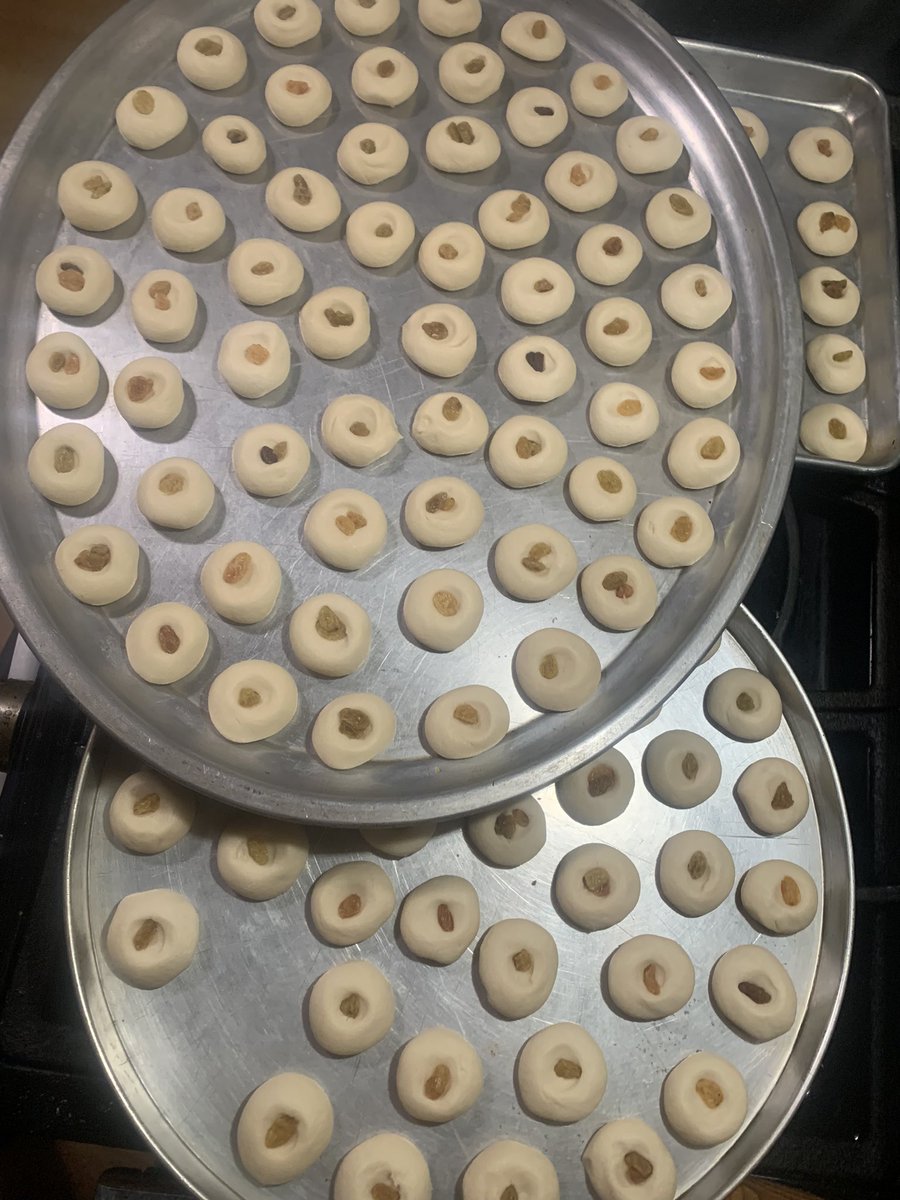 ghadahlmyyahoo1's tweet photo. كل سنه وانتوا طيبين بمناسبة العيد الي عايز معمولة بالعجوة أو بالملبن والمكسرات  غريبه ��عمول بالسمن البلدي يتواصل معي وكل عيد وانتوا طيبين 6179382351 https://t.co/SQGfOUdTyX