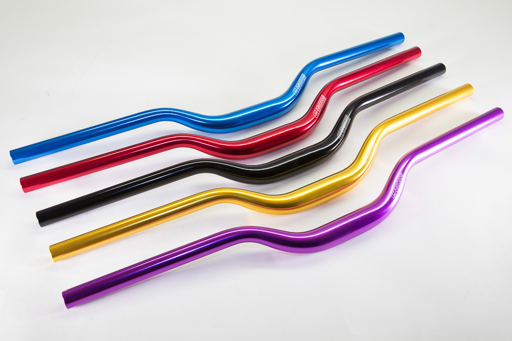 easternbikes's tweet photo. Our #NighttrainBars MTB bars are light and strong. Made from 6061-T6 Alloy construction with 31.8mm clamping area, 2" Rise, 27" wide. https://t.co/DO66TDv91a
.
.
#easternbikes #mtb #mountainbike https://t.co/z79HkBpZak