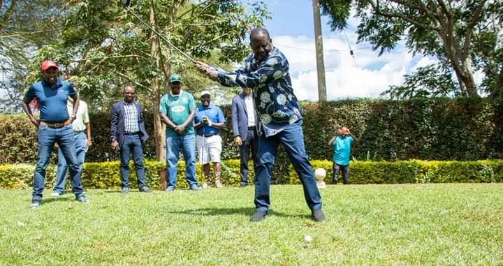 WekesaM_erick's tweet photo. Raila Odinga in Nyeri Golf Club
Baba amekubaliwa aishi mlimani makofi 👏👏 #thedp #ks500 #yourexcellency https://t.co/RbbIy2wuFn