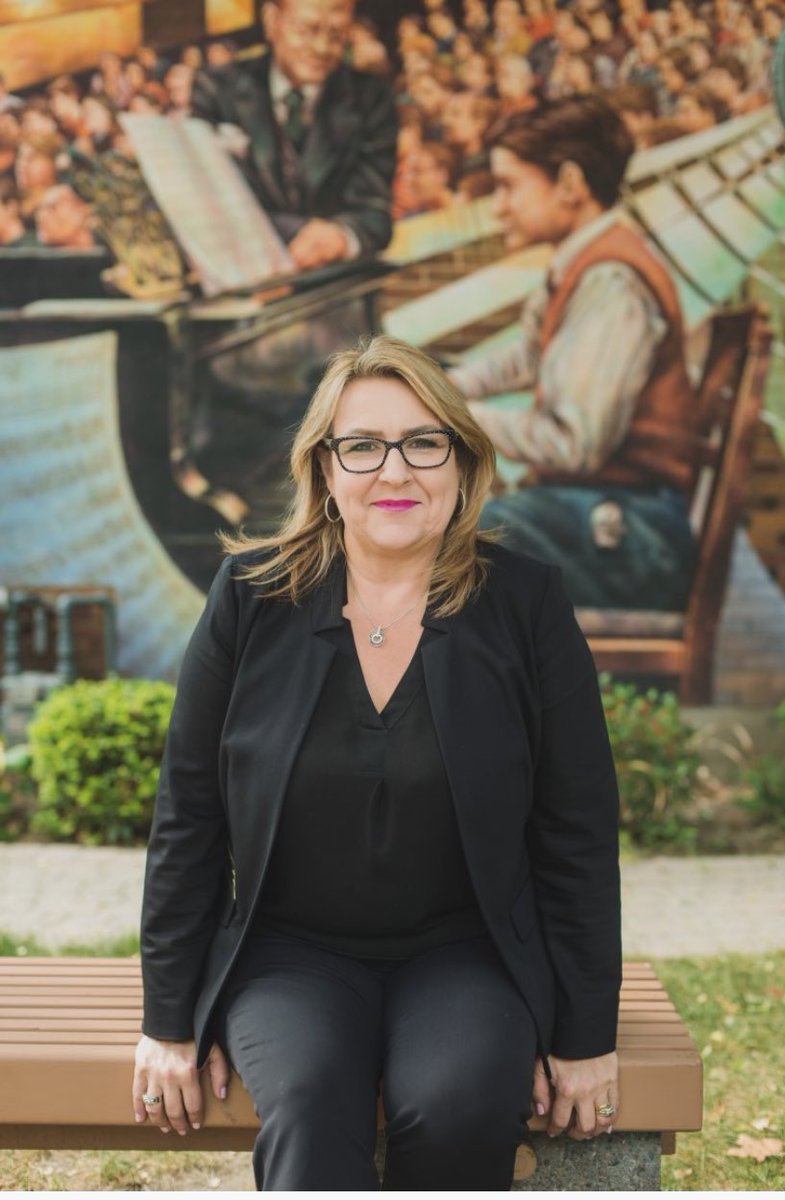 LolaMacanowicz's tweet image. Mural tours are back ! @vibecentreto  and yours truly will be hosting this upcoming @VillageofIsling mural walking tour this WED MAY 4th at 10am. Register at lnkd.in/eDvDp48K #free #muralart #torontosvillageofmurals #etobicoke #community #walkingtours #villageofislington