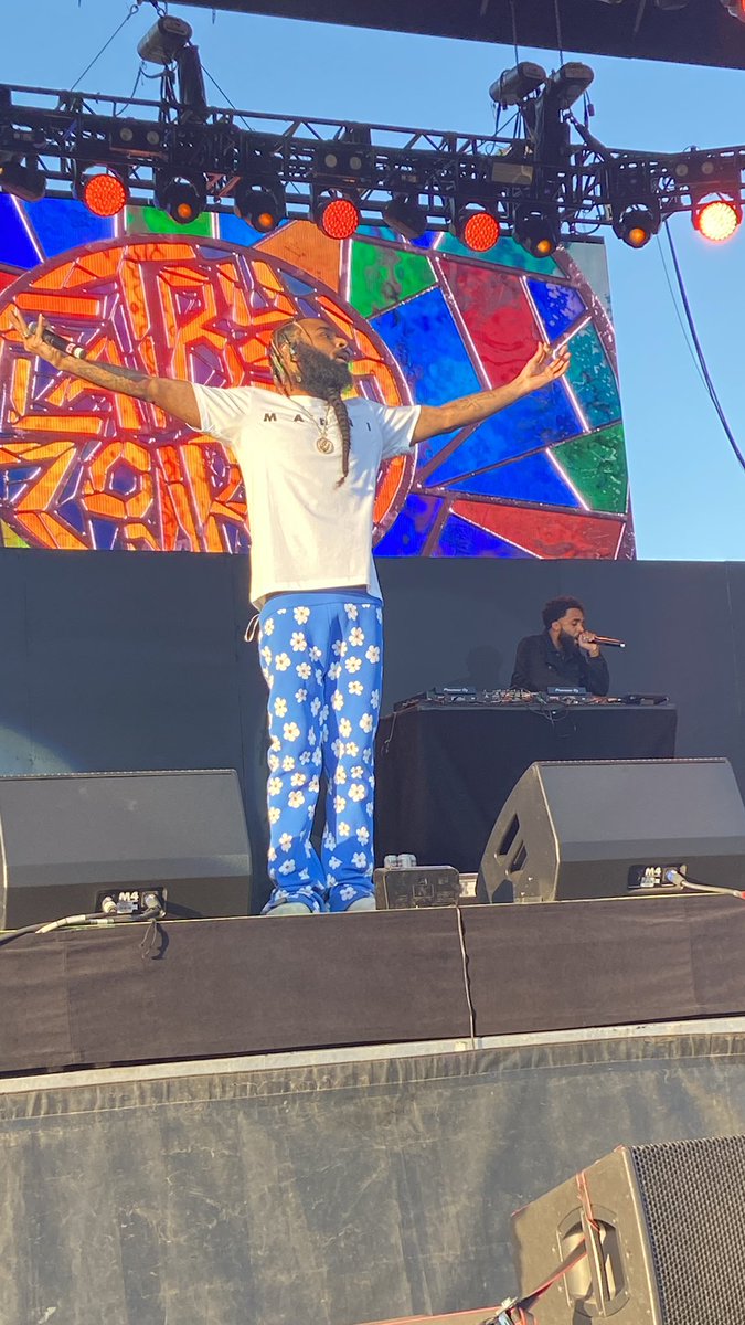 blooddripperr's tweet photo. Almost got killed yesterday in the mosh broke my mf rib but it’s okay I got to see @ZOMBIEJuicee 😫 https://t.co/nDr8O0afdP